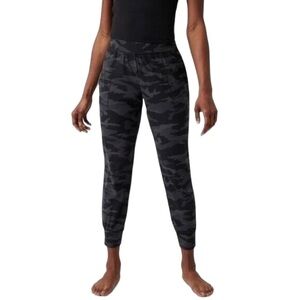 Athleta Salutation Jogger Camo Black XS 627874